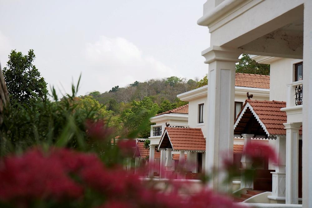 Pinto Rosario Square Resort Ucassaim Exterior photo