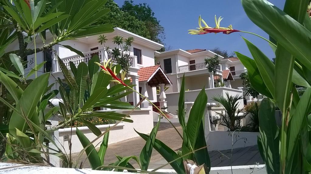 Pinto Rosario Square Resort Ucassaim Exterior photo