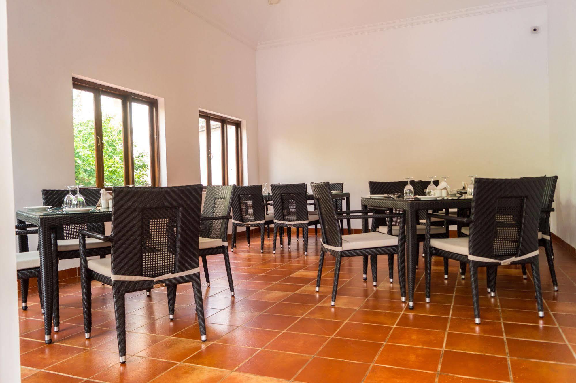 Pinto Rosario Square Resort Ucassaim Exterior photo
